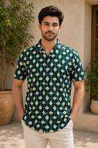 Men’s Green Geometric Print Half Sleeve Casual Shirt